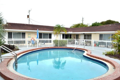 4209 Ne 21st Ave, Fort Lauderdale, FL, 33308-5649 | Card Image