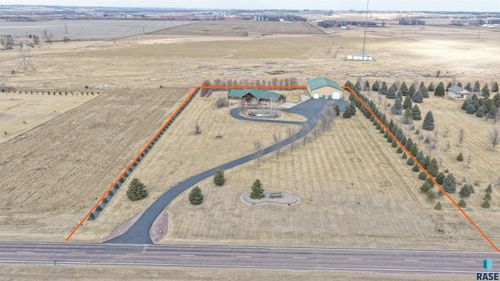 48190 268th St Street, Brandon, SD, 57005 | Card Image