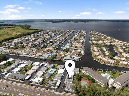 52-9612 Santa Maria Ct, BRADENTON, FL, 34210-1334 | Card Image