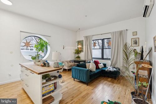 1-2101 Kimball St, PHILADELPHIA, PA, 19146-2521 | Card Image