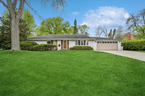 1112 Whitfield Rd, Northbrook, IL, 60062-3947 | Card Image