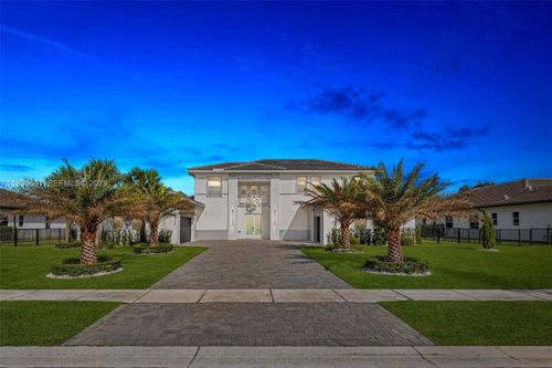 11035 N Sierra Ranch Dr, Davie, FL, 33324-4282 | Card Image