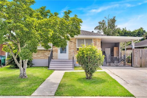 701 N Dilton St, Metairie, LA, 70003-6011 | Card Image