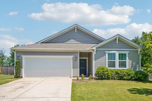 121 Rawls Meadow Ln, Fuquay-Varina, NC, 27526-3784 | Card Image