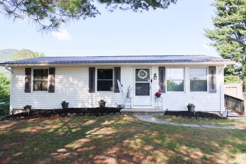 36 Railroad Ave, New Castle, VA, 24127-6086 | Card Image