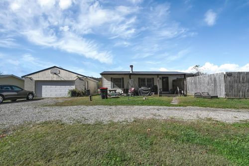 7979 Old River Rd, Philo, OH, 43771-9771 | Card Image