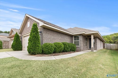 143 Brooklawn Dr, Harvest, AL, 35749-7966 | Card Image