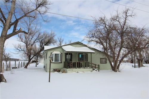 425 E 8th Street, Hardin, MT, 59034 | Card Image