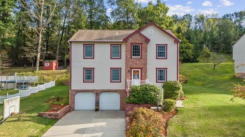 2045 Blossom Dr, Gibsonia, PA, 15044-9293 | Card Image
