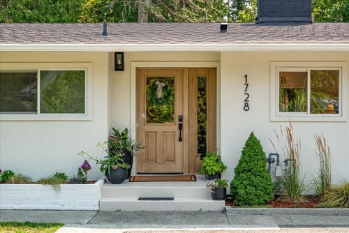 1728 Extension Rd, Nanaimo, BC, V9X1C7 | Card Image
