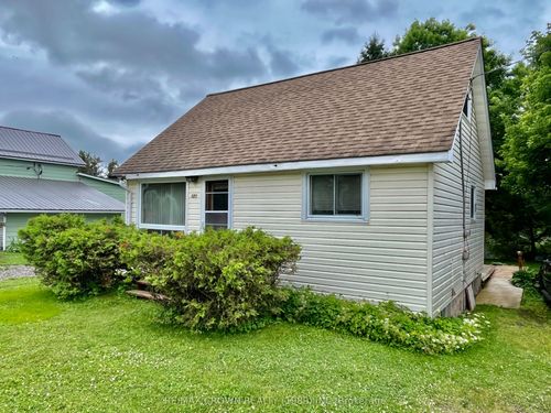 323 Spetz St, Powassan, ON, P0H1Z0 | Card Image