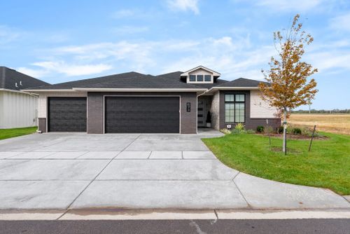 8373 W Waterway Ct, Maize, KS, 67101-8903 | Card Image