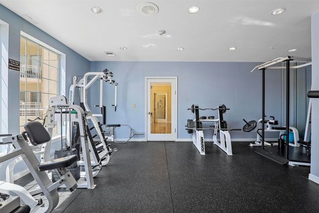 APT-320 - 3225 Turtle Creek Blvd, Condo with 2 bedrooms, 2 bathrooms and null parking in Dallas TX | Image 23