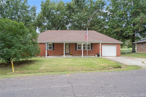 108 S Maple St, Sweet Springs, MO, 65351-9808 | Card Image