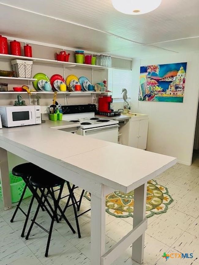 310 N 10 Th St, House other with 5 bedrooms, 4 bathrooms and null parking in Port O Connor TX | Image 34
