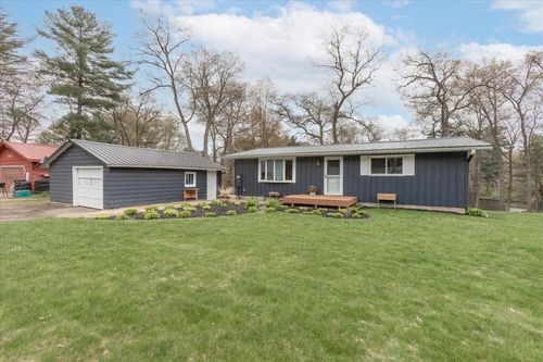 E5740 803rd Ave, Menomonie, WI, 54751-5917 | Card Image