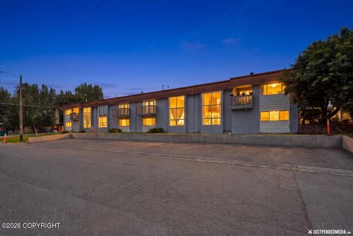 19-400 E 24th Ave, Anchorage, AK, 99503-2123 | Card Image