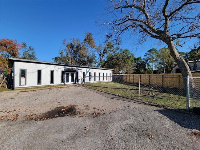 2320 Blalock Rd, Home with 3 bedrooms, 2 bathrooms and null parking in Houston TX | Image 8