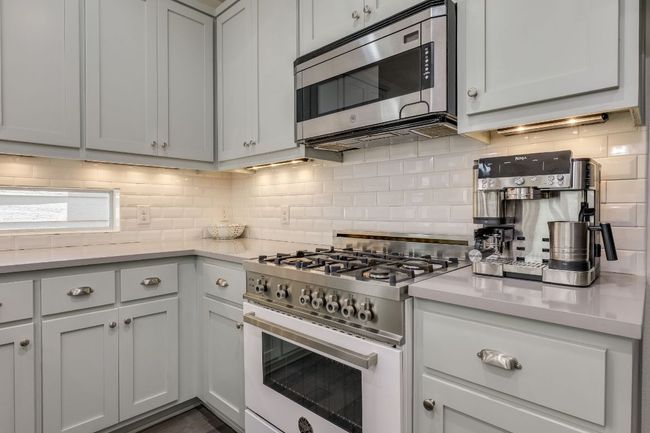 37 - 1101 Euphoria Bnd, Condo with 3 bedrooms, 3 bathrooms and 2 parking in Austin TX | Image 7