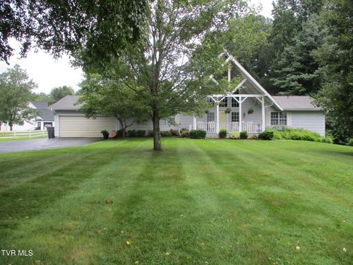 213 Edgefield Road, Bristol, TN, 37620 | Card Image