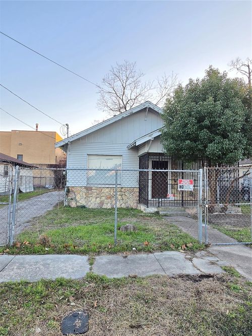 6910 Avenue K, Houston, TX, 77011-2614 | Card Image