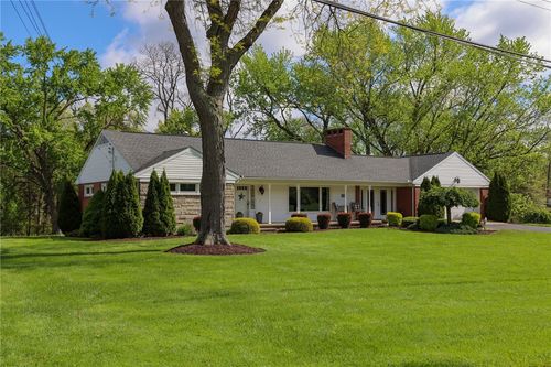 3689 Ridgewood Dr, Hermitage, PA, 16148-3118 | Card Image