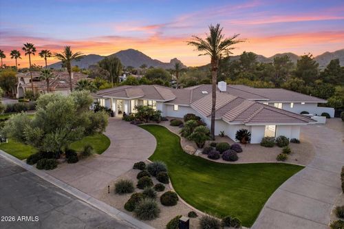 7272 N 71st St, Paradise Valley, AZ, 85253-3637 | Card Image