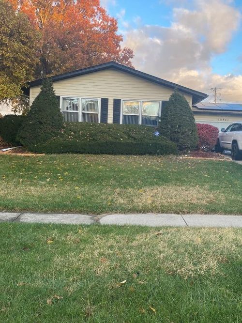 18941 Cypress Ave, Country Club Hills, IL, 60478-5613 | Card Image