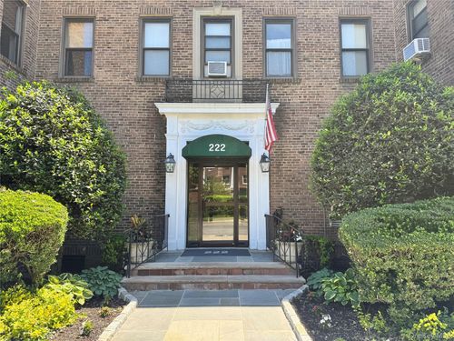 2b-222 7th Street, North Hempstead, NY, 11530 | Card Image