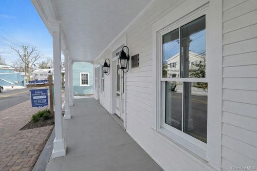 77 Main St, Tappan, NY, 10983-2400 | Card Image