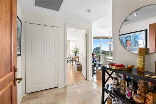 1906-700 Park Regency Pl Ne, Atlanta, GA, 30326-4220 | Card Image
