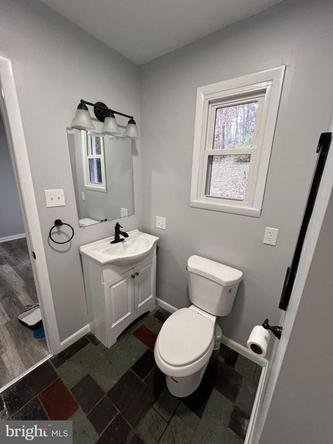 12127 Bohr Ct, House other with 4 bedrooms, 2 bathrooms and null parking in GLEN ROCK PA | Image 25