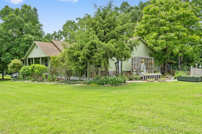Table Rock Lake Home | Image 6