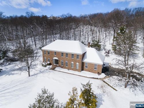 11 Clearwater Dr, Kinnelon, NJ, 07405-2720 | Card Image