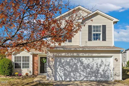 1753 E Ridge Heights Dr, Fuquay-Varina, NC, 27526-6882 | Card Image