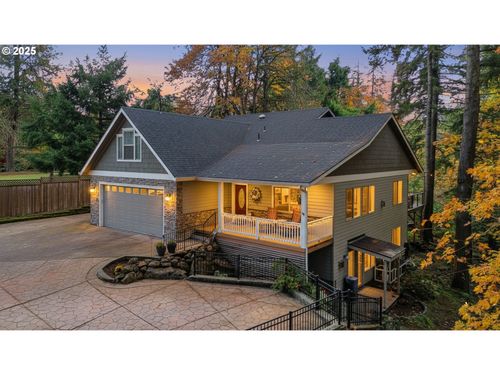 766 S 47th Pl, Springfield, OR, 97478-6854 | Card Image