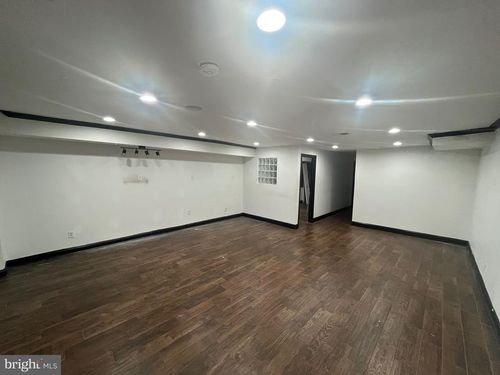 b-2118 18th St Nw, WASHINGTON, DC, 20009-8917 | Card Image
