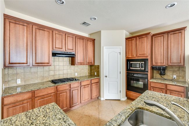 903 Fork Ridge Path, House other with 4 bedrooms, 4 bathrooms and 3 parking in Round Rock TX | Image 11
