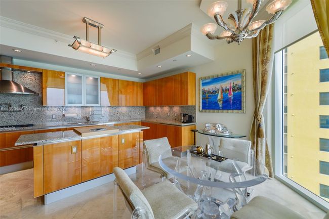 APT-1104 - 16051 Collins Ave, Condo with 4 bedrooms, 7 bathrooms and null parking in Sunny Isles Beach FL | Image 10