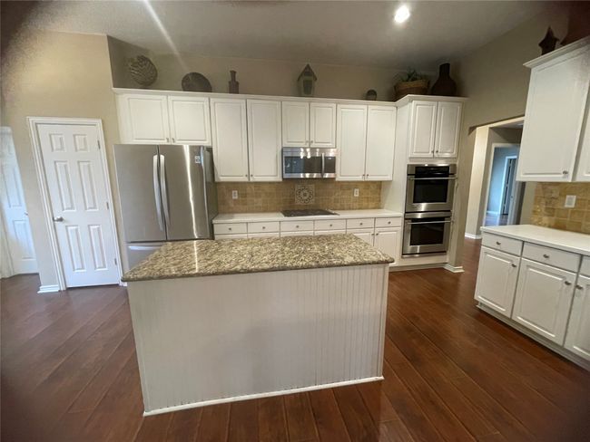 9506 Windy Hollow Dr, House other with 4 bedrooms, 3 bathrooms and null parking in Irving TX | Image 4