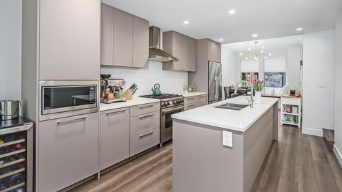 2304 St Andrews Street, Port Moody, BC, V3H2A8 | Card Image