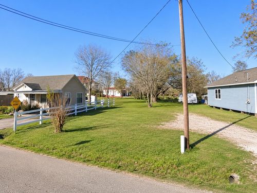 0 11th St, Brookshire, TX, 77423 | Card Image
