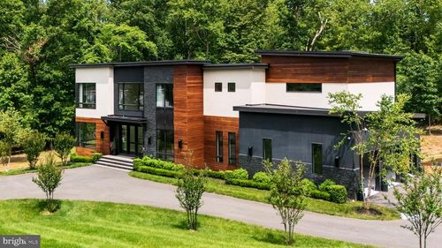 40388 Manbar Ln, LEESBURG, VA, 20175-6017 | Card Image