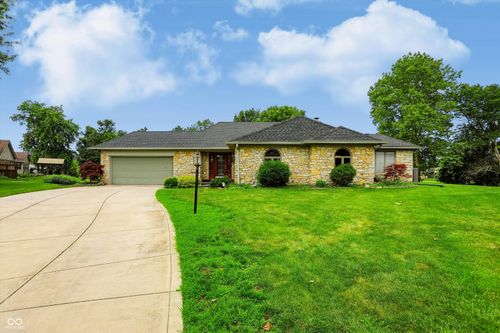 2088 Golfview Ct, Greenwood, IN, 46143-9590 | Card Image
