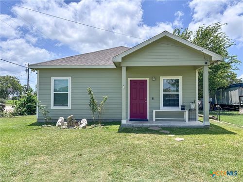 668 Commerce St, Bloomington, TX, 77951 | Card Image