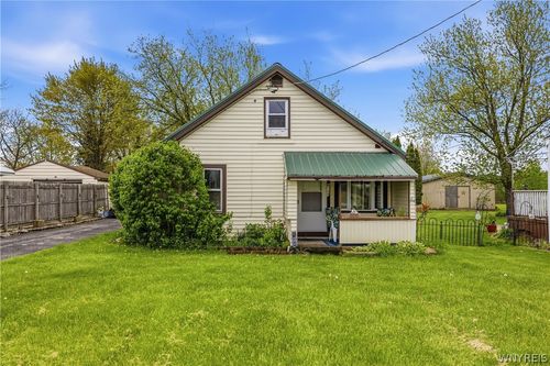 6129 Lockport Rd, Niagara Falls, NY, 14305-3548 | Card Image