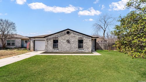 5915 Hidden Iron Cir, San Antonio, TX, 78250-3909 | Card Image
