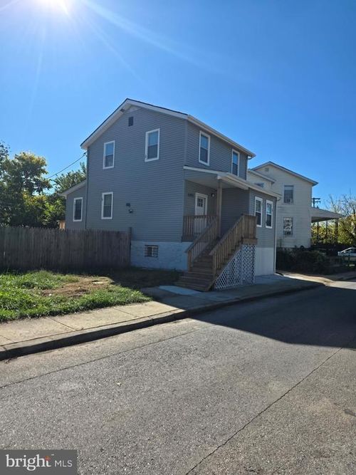 5202 Cuthbert Ave, BALTIMORE, MD, 21215-5025 | Card Image