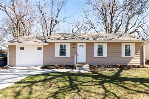 5151 N Winchester Ave, Kansas City, MO, 64119-4024 | Card Image