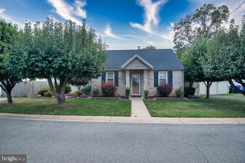 6 Cypress Ave, WILMINGTON, DE, 19804-3835 | Card Image